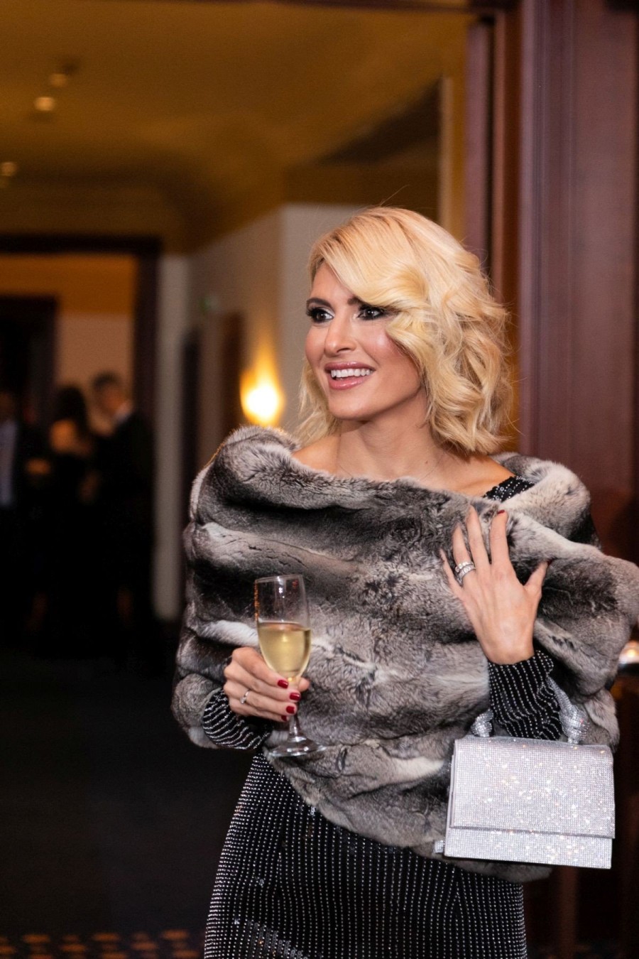 Λάμψη και μαγευτική ατμόσφαιρα στο pre-Christmas Champagne Gala του Συλλόγου Φίλων του Κολλεγίου Ανατόλια - Φωτογραφία 17