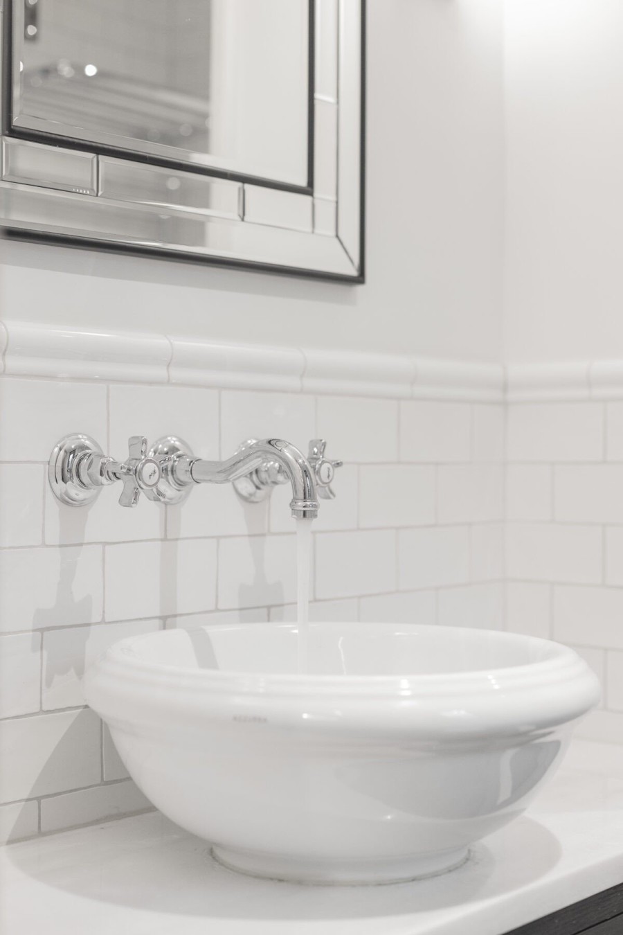 Ένα διαμέρισμα στη Θεσσαλονίκη μπροστά στη θάλασσα συνδυάζει παλιό και καινούριο με τρόπο ιδανικό - Φωτογραφία 3