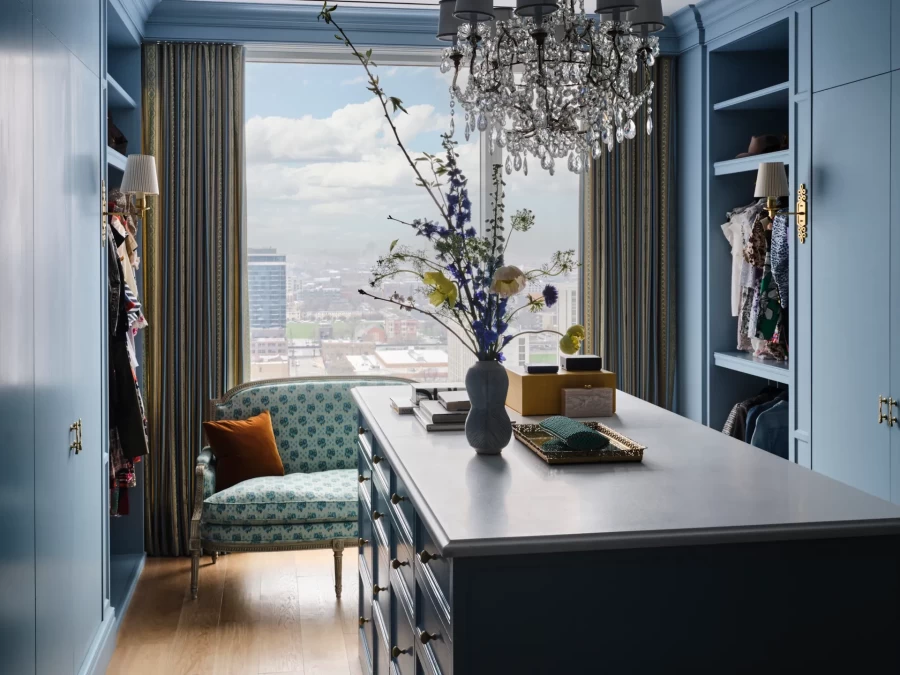 Περιηγηθείτε σε μια οικογενειακή κατοικία του  Chicago που μεταμορφώθηκε μέσω της κλασικής αρχιτεκτονικής- Φωτογραφία 5