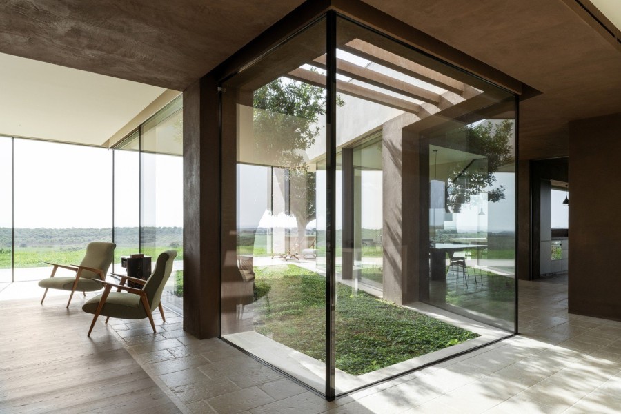 Μια εντυπωσιακή βίλα στη Σικελία συνδιαλέγεται με το φυσικό περιβάλλον- Φωτογραφία 1