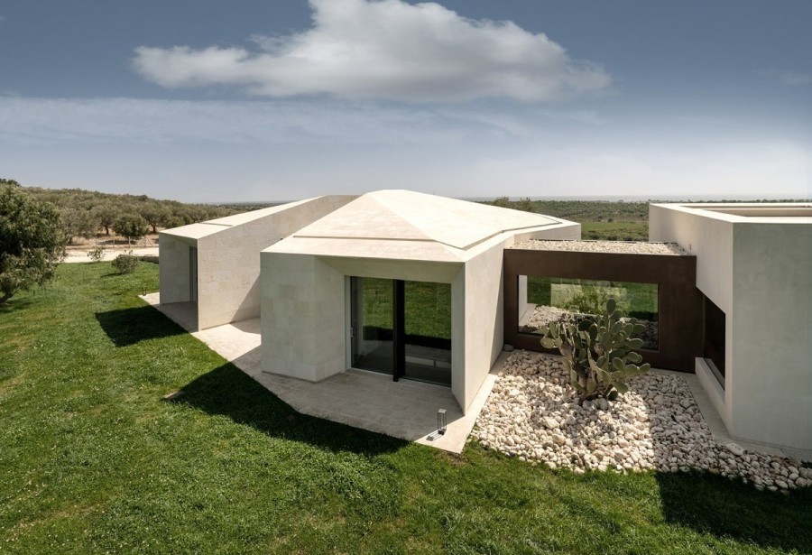 Μια εντυπωσιακή βίλα στη Σικελία συνδιαλέγεται με το φυσικό περιβάλλον- Φωτογραφία 2