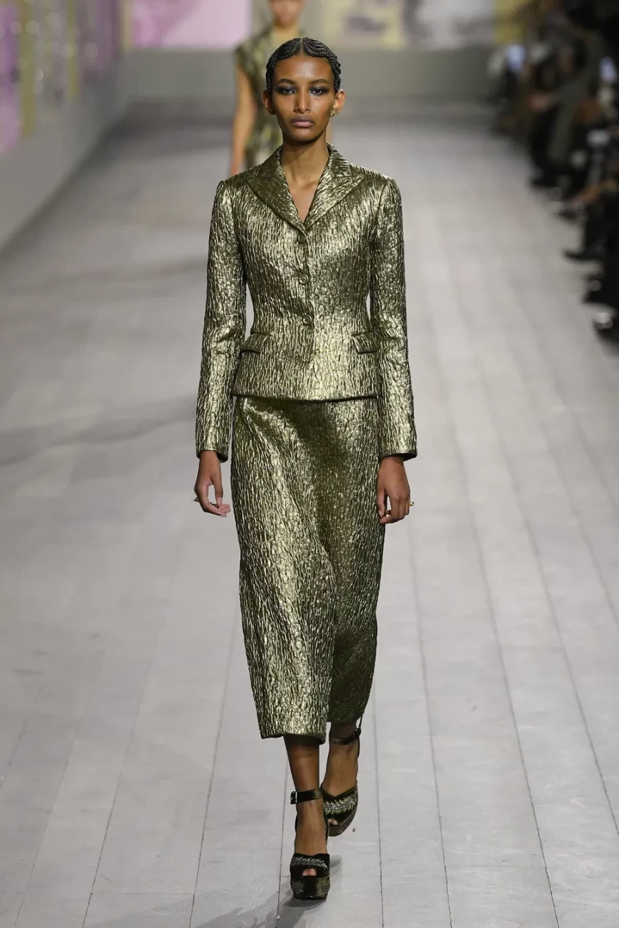 Paris Haute Couture: Dior και Schiaparelli άνοιξαν την Εβδομάδα Μόδας στο Παρίσι- Φωτογραφία 16