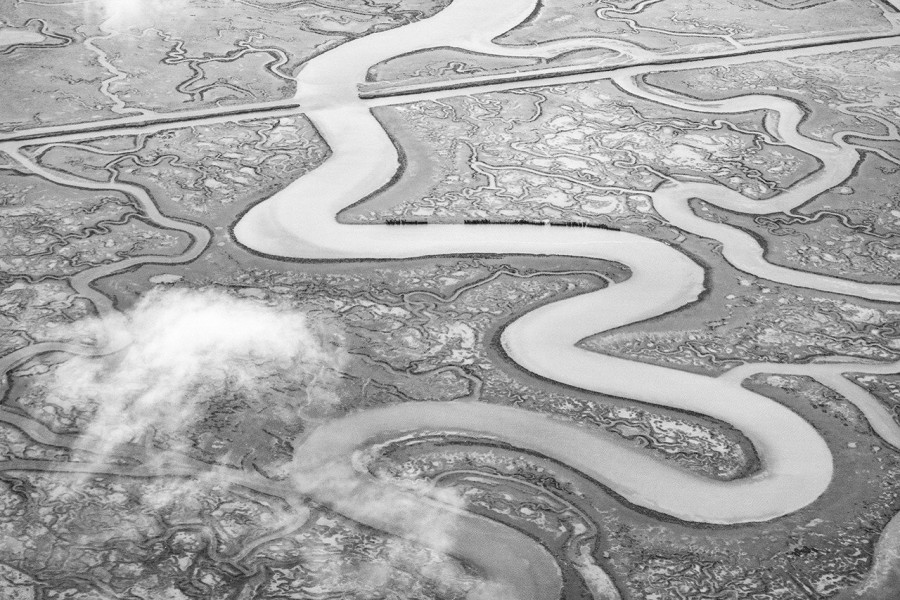 Νίκος Αλιάγας: Μιλήσαμε λίγο πριν και λίγο μετά τα εγκαίνια της έκθεσης “Regards Vénitiens” στη Βενετία - Φωτογραφία 1