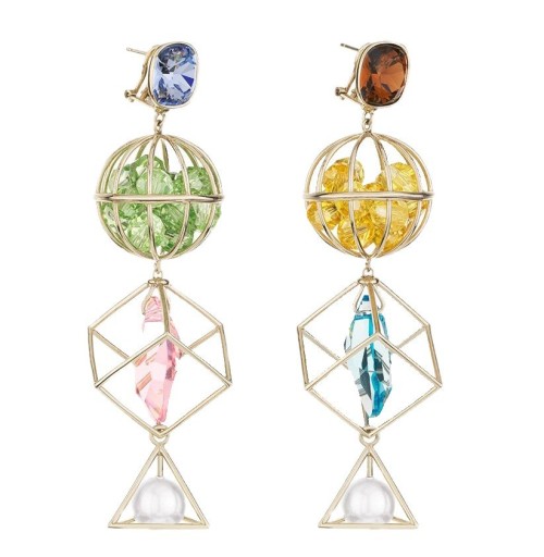  THE EARRINGS  