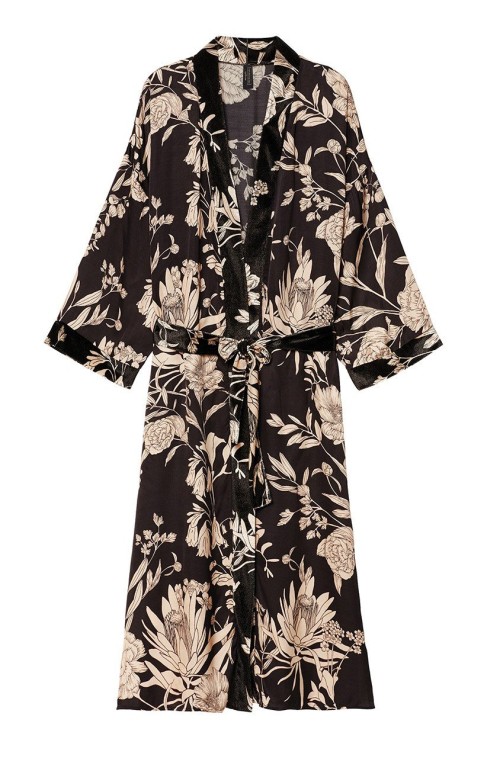  ROBE 