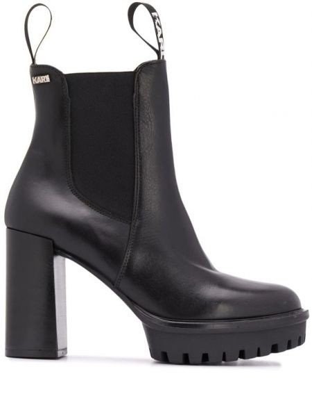  Lace-up pull-on boots 
