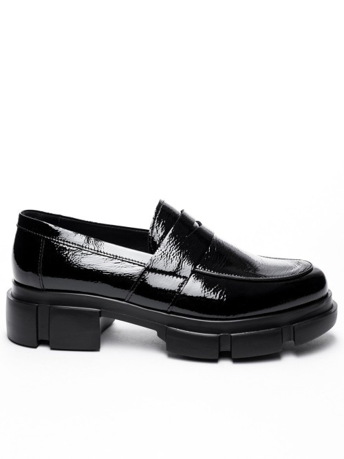  Chunky Loafers 