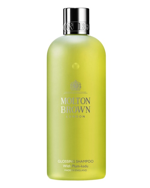  Rejuvenates the scalp 