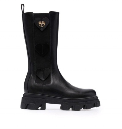  Combat boots  