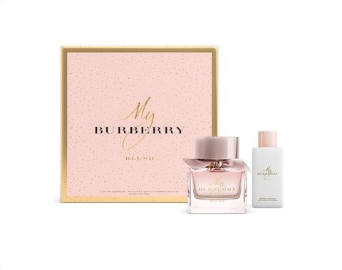  BLOOMING LONDON GARDEN 