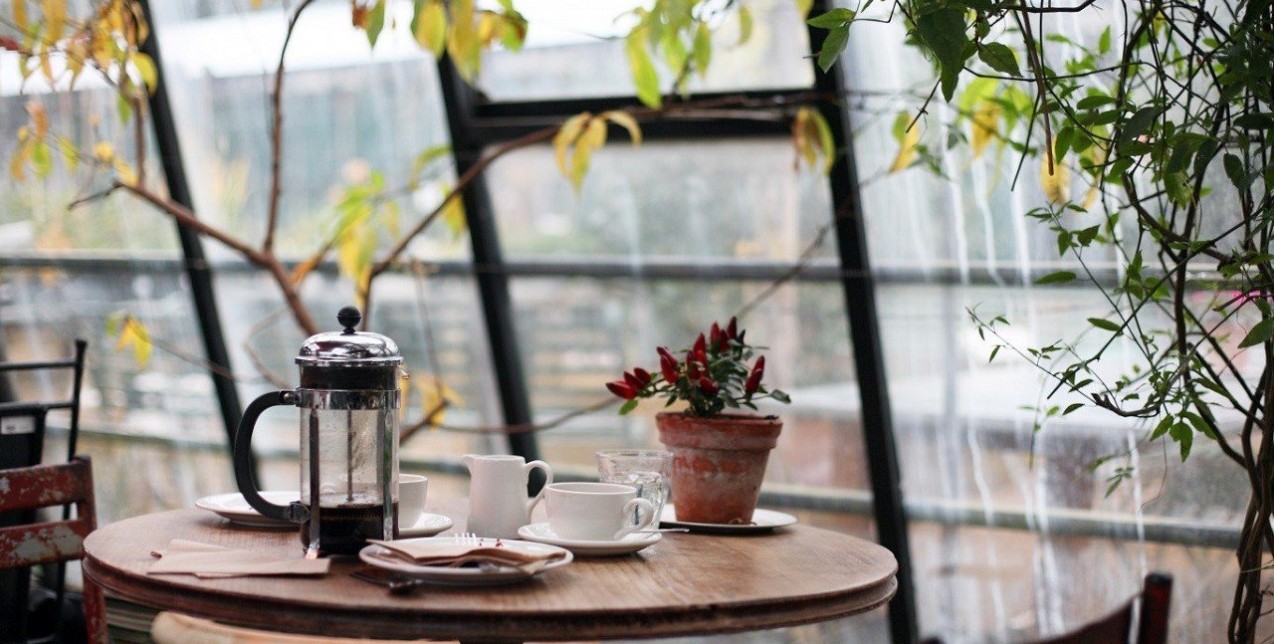 Τα καλύτερα coffee spots για διάβασμα και έμπνευση