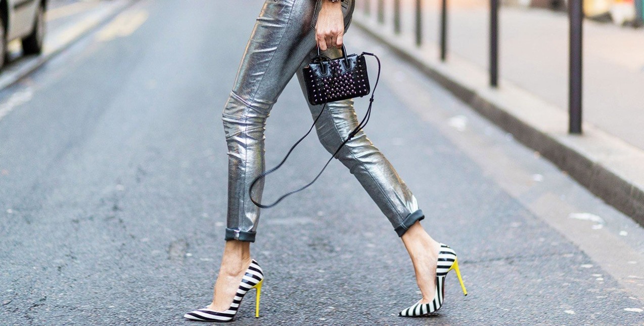 6 Είδη παντελονιού που μπορείτε να φορέσετε εκτός από το κλασικό denim 