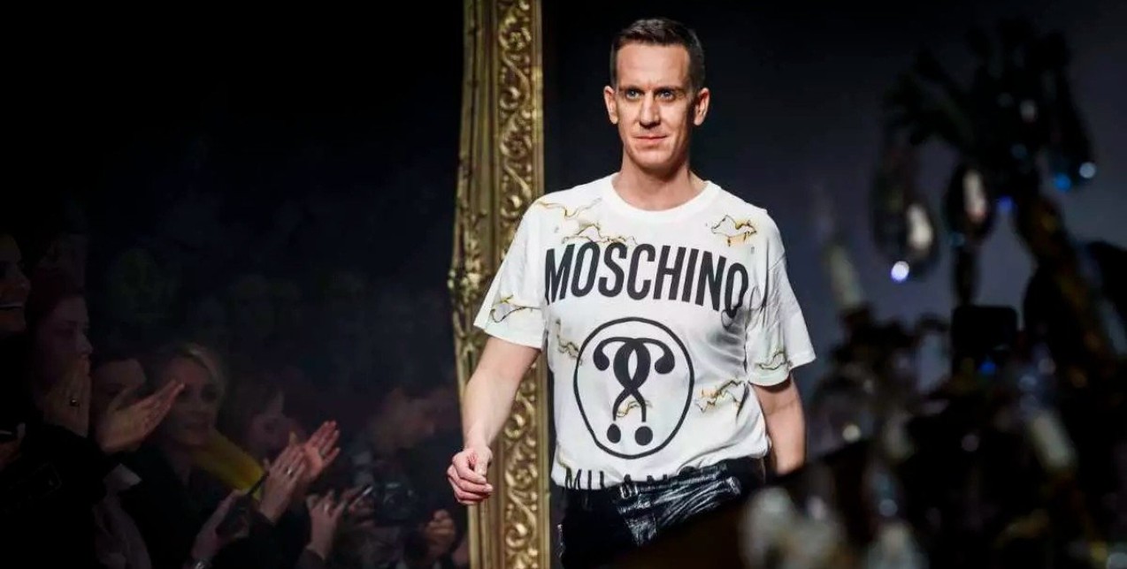 Ο Jeremy Scott αποχωρεί από τον Moschino μετά από 10 χρόνια 