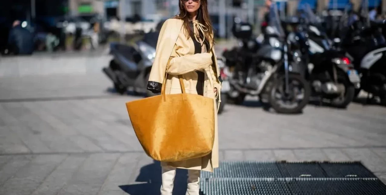 Οι oversized bags είναι το αγαπημένο κομμάτι των it girls για την άνοιξη
