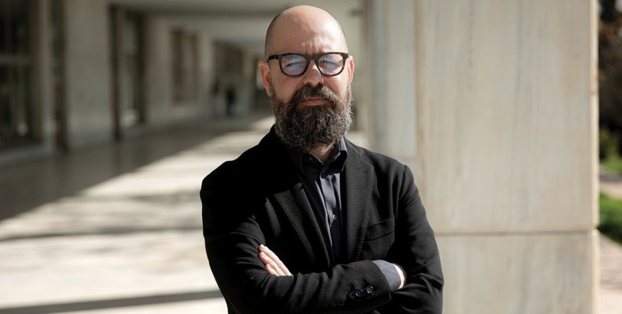 Hollywood stories: Ο Βασίλης Κατσούπης μας αποκαλύπτει πως είναι να σκηνοθετείς τον Willem Dafoe 