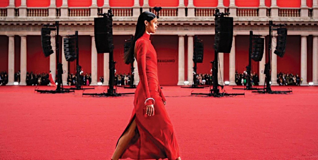 Αυτή η απόχρωση θα κυριαρχήσει στα καλοκαιρινά looks μας 