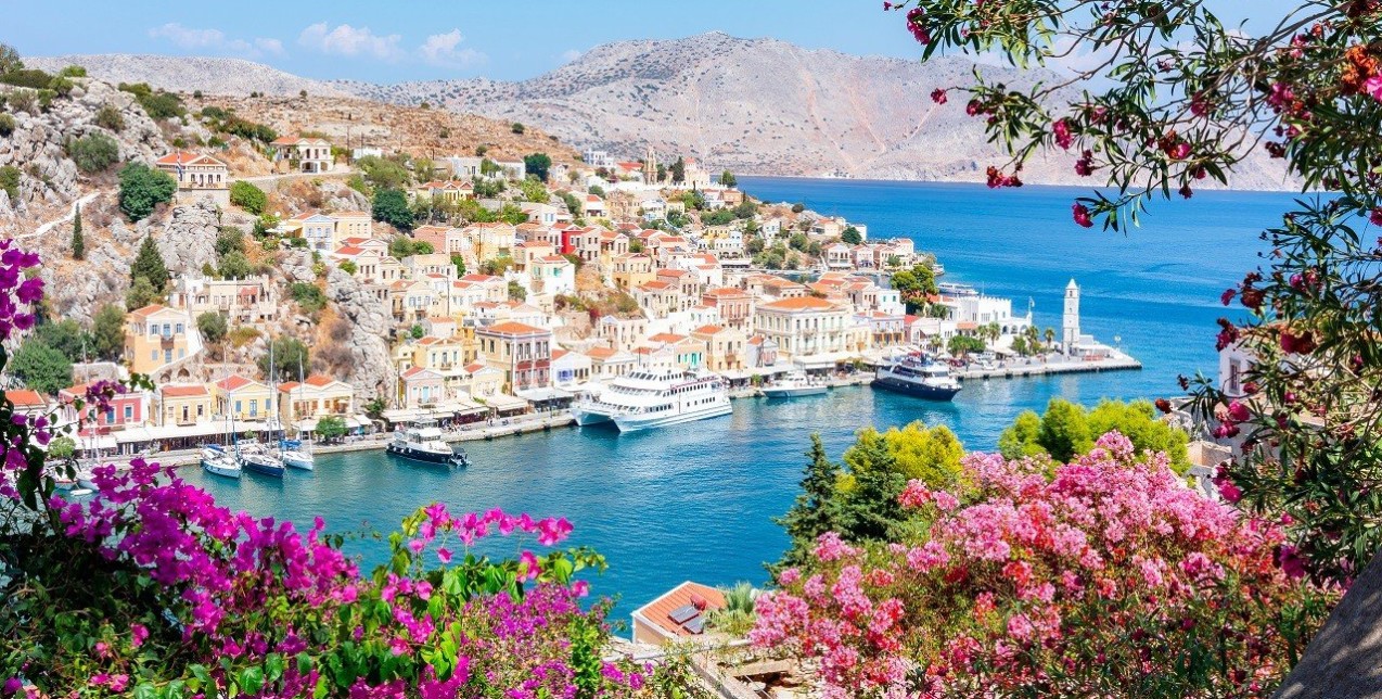 Easter vibes: Πάσχα στο πιο ερωτεύσιμο νησί των Δωδεκανήσων