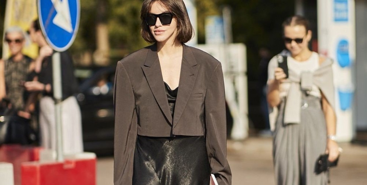 Πώς θα φορέσετε το slip dress την άνοιξη 