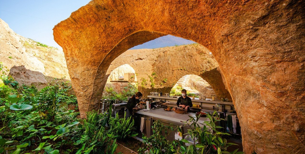 Όσα σχεδιάζουν τα brands του design, της μόδας και της γαστρονομίας για την outdoor σφαίρα της ζωής μας 