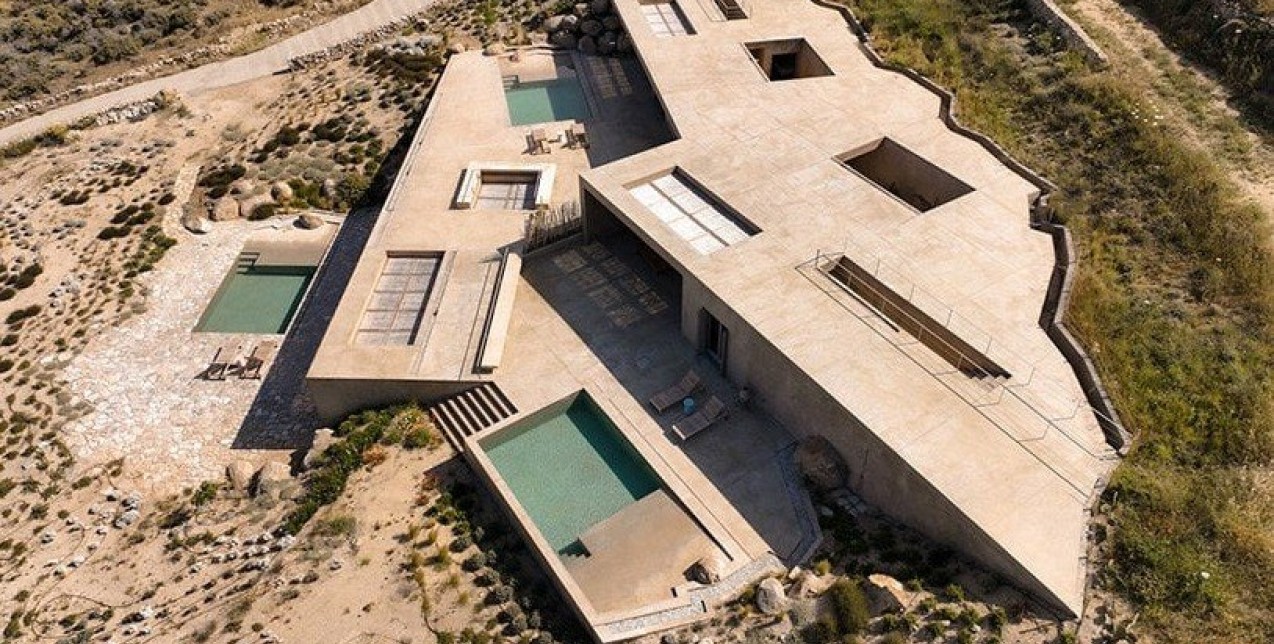 To Homa Vagia στη Σέριφο γίνεται «ένα« με την άγρια γοητεία του νησιωτικού τοπίου