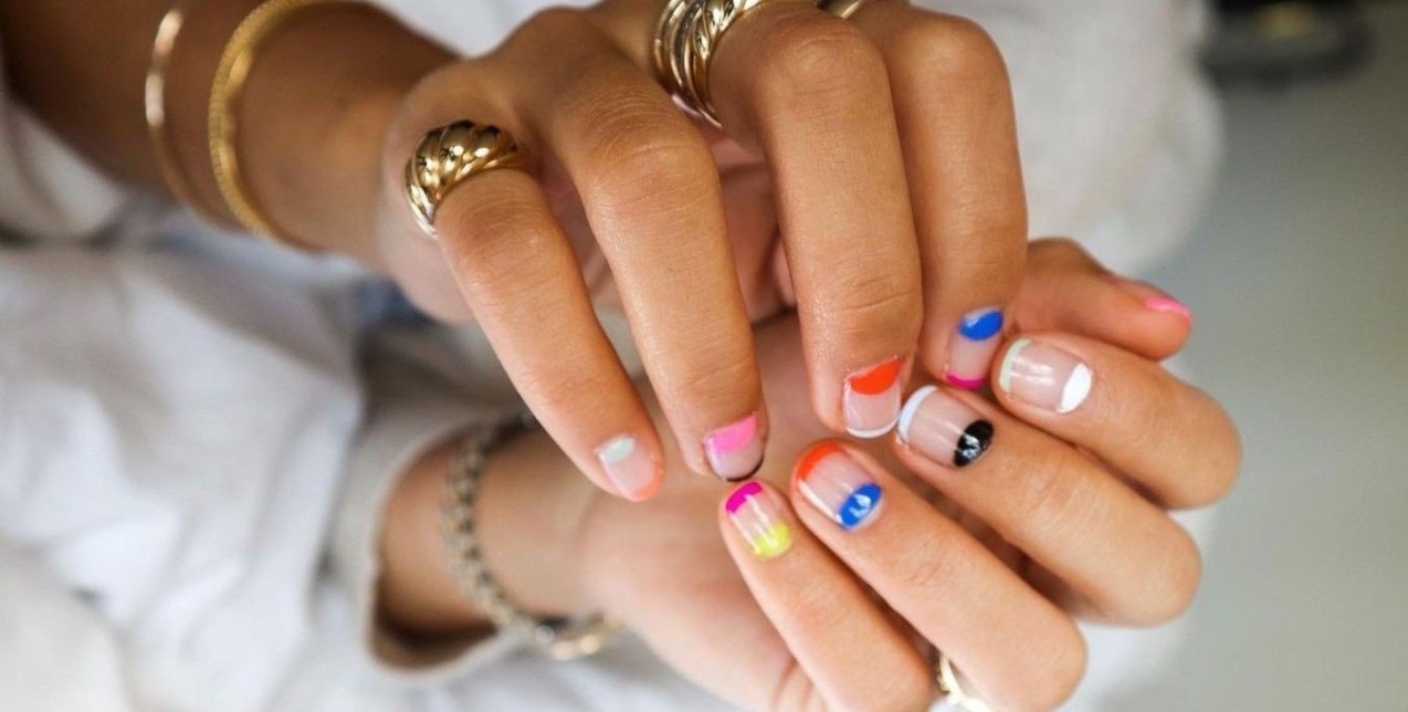 Mismatched Nails: αυτό είναι το απόλυτο trend του καλοκαιριού