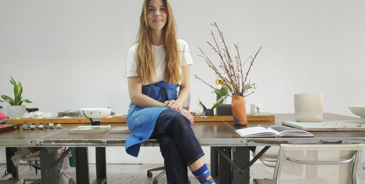 The Talks: Με την interior architect και κεραμίστρια Παρασκευή Σιούτη