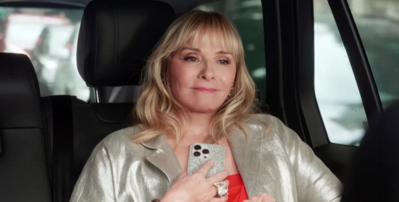 ...And Just Like That: Η επιστροφή της Samantha, τα άπταιστα ελληνικά της Carrie και η επερχόμενη σεζόν