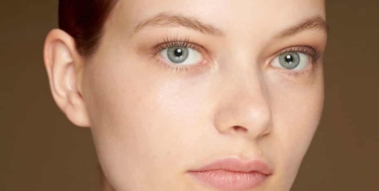 Μαύροι κύκλοι και έντονες σακούλες κάτω από τα μάτια; Τι να μην κάνετε