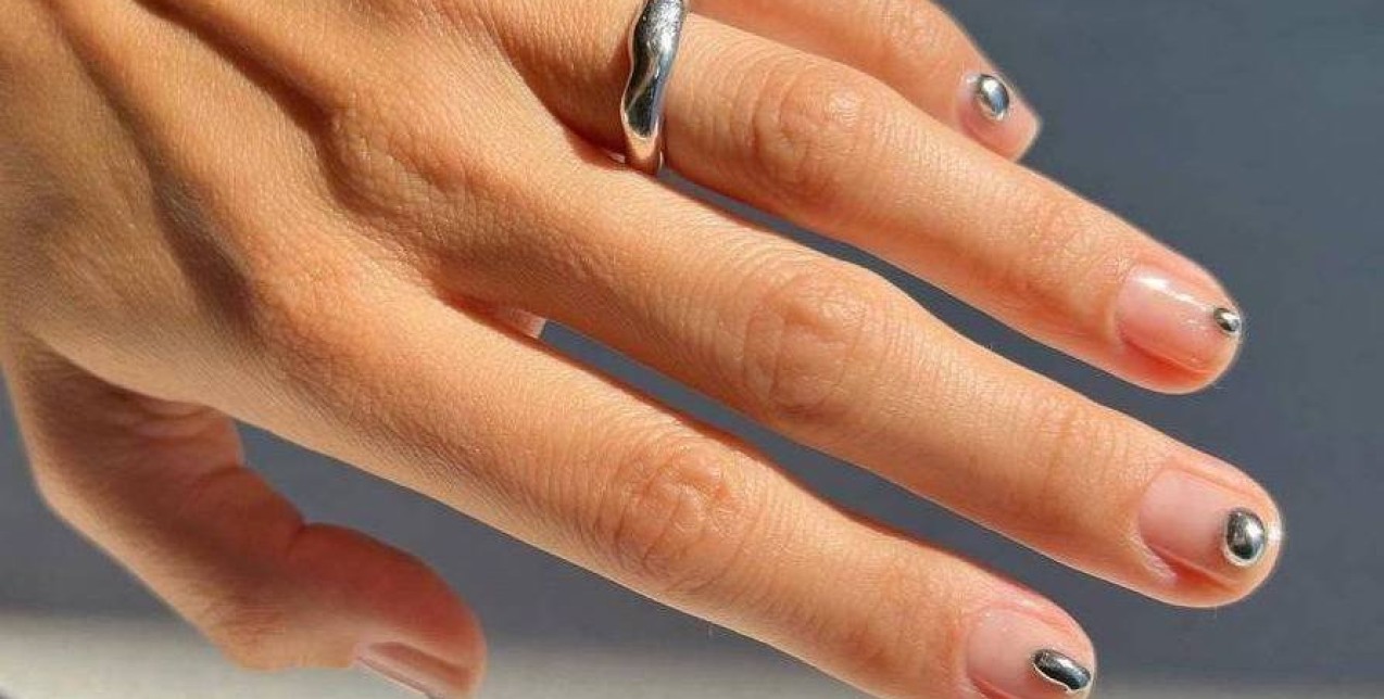 Έτοιμες για τον Οκτώβριο; Αυτά τα nail trends θα κυριαρχήσουν 