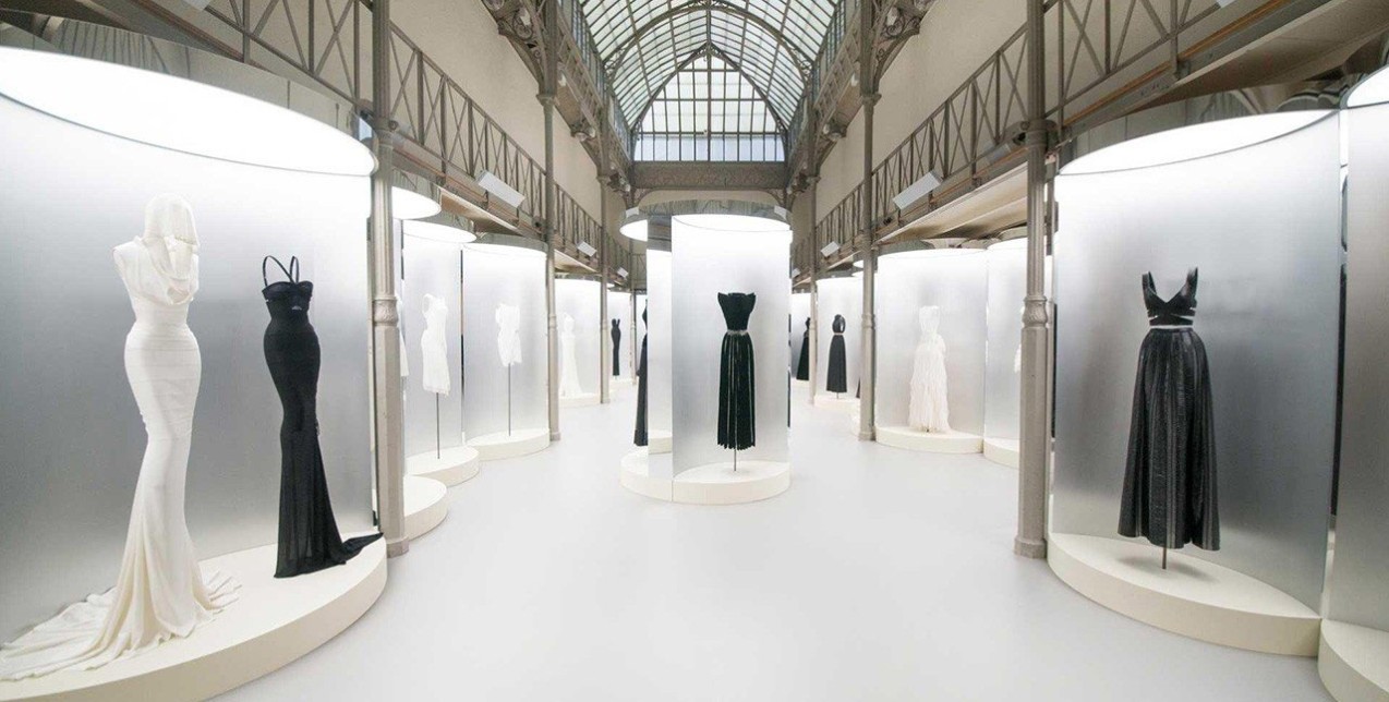Εγκαινιάστηκε η νέα έκθεση Je Suis Couturier για τον Azzedine Alaïa 