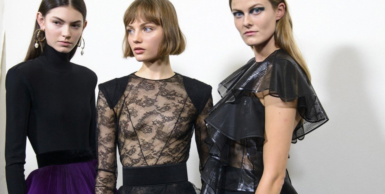 Δυναμισμός και tailoring στην haute couture συλλογή του Givenchy 