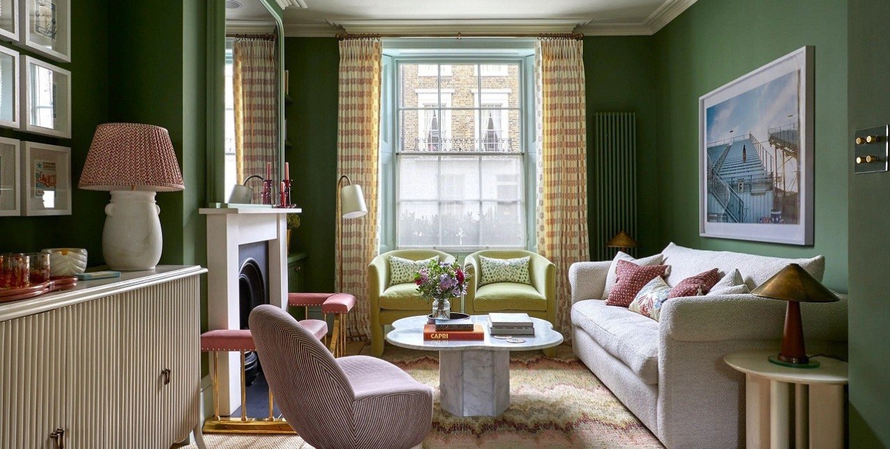 Μια ιδιαίτερη απόχρωση του πράσινου πρωταγωνιστεί σε μια sophisticated κατοικία στην Chelsea 