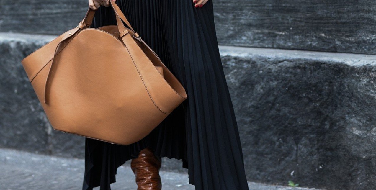 Boot season: Οι μπότες που ταιριάζουν με mini, midi και maxi dresses