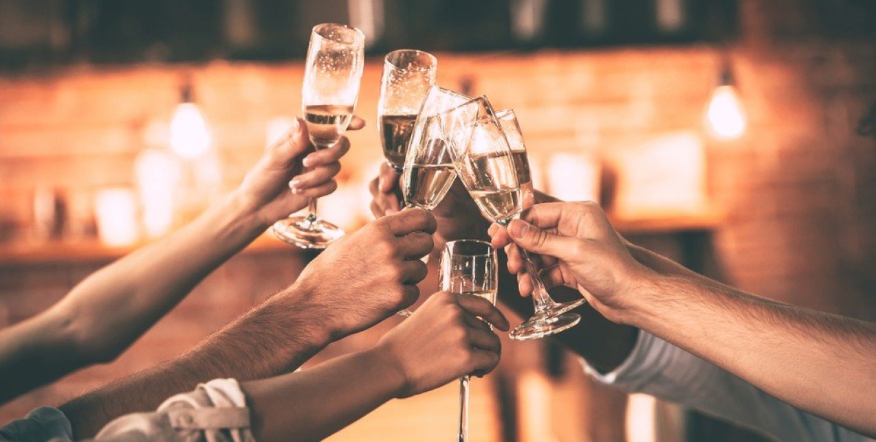 7+1 χρήσιμα holiday hosting tips για τα επερχόμενα καλέσματα στο σπίτι