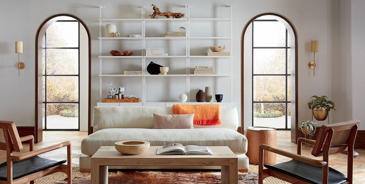 Bookcase in the making: Πώς να οργανώσετε με κομψό τρόπο τη βιβλιοθήκη σας