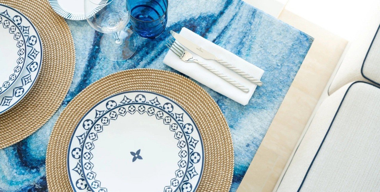 H πρώτη tableware συλλογή του οίκου Louis Vuitton είναι γεγονός