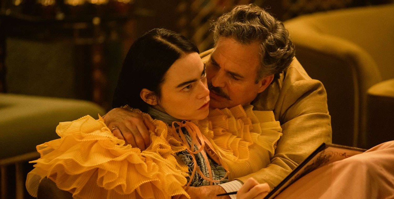 Poor Things: Τα περίεργα κοστούμια και το fashion trend από τον Γιώργο Λάνθιμο 