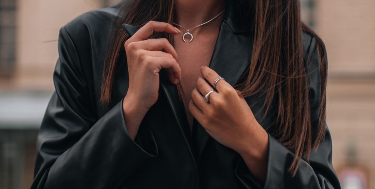 Jewelry picks: Μοναδικά κοσμήματα για να φορέσετε και να δωρίσετε τις γιορτές