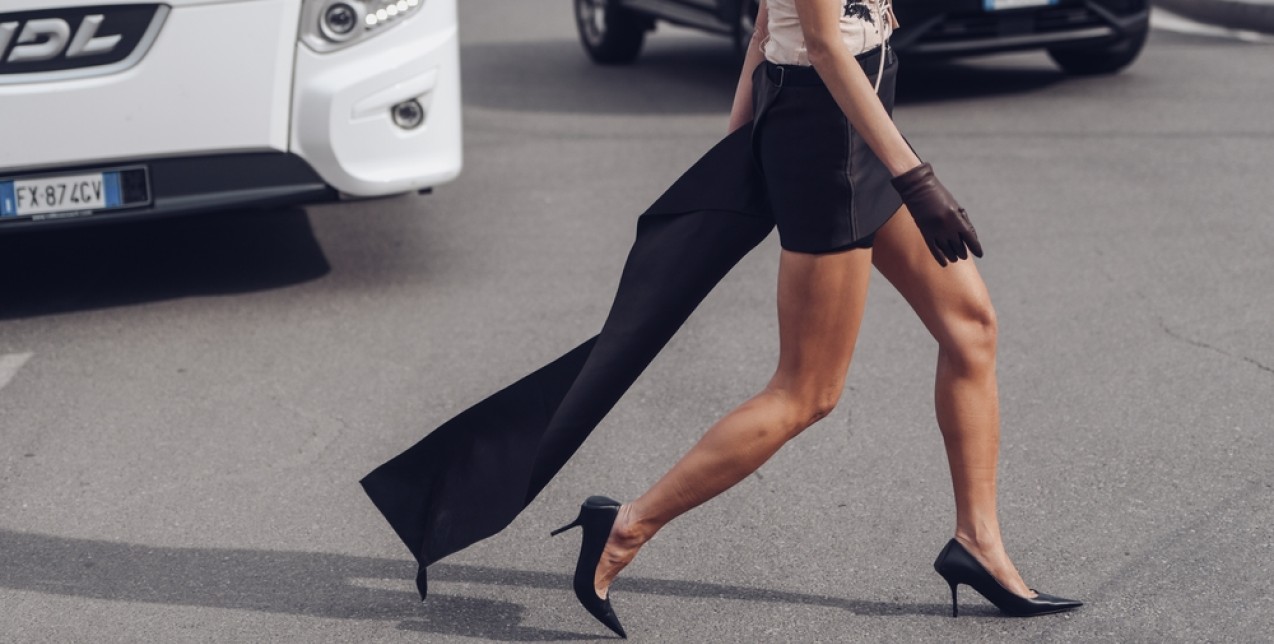 The season of high heels: Πώς να παραμείνετε άνετη φορώντας ψηλά τακούνια