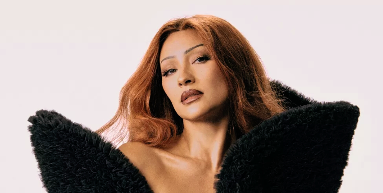 Τα λεπτά 90s φρύδια αποτελούν και πάλι τάση, όμως αξίζει να την ακολουθήσετε;