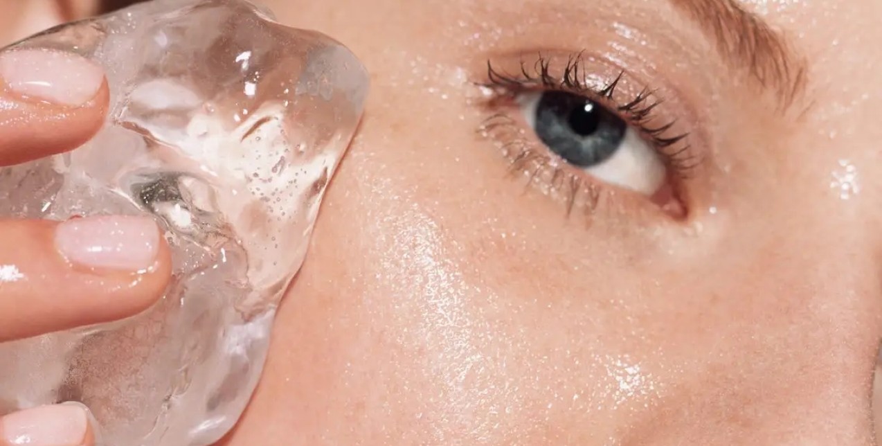Face Icing: Τελικά αυτό είναι το μυστικό για υπέροχη επιδερμίδα;