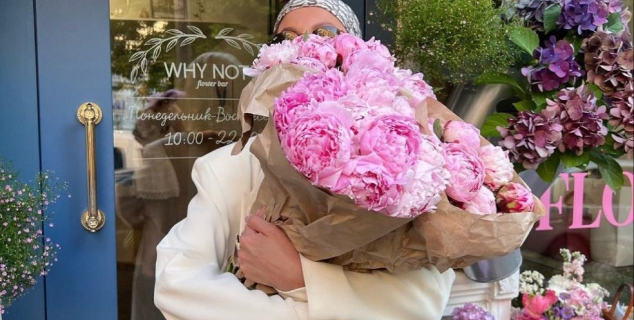 10 ακαταμάχητα αρώματα που ξεχωρίσαμε για την άνοιξη του 2024