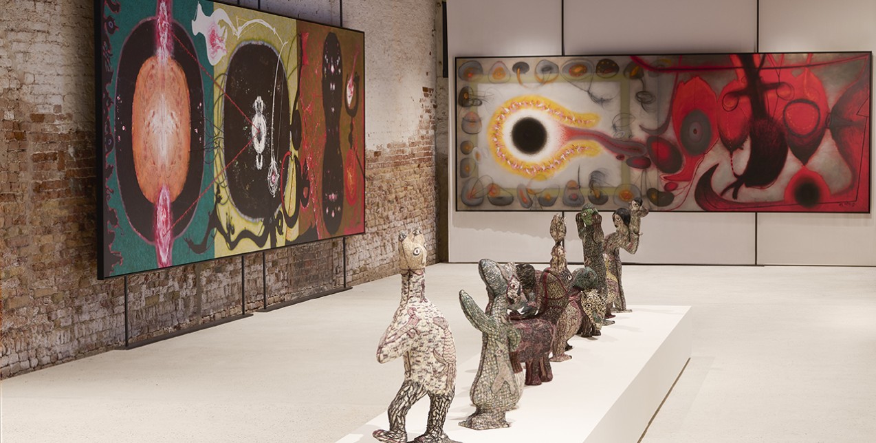 Η έκθεση "Cosmic Garden" που παρουσιάζεται στην Art Biennale της Βενετίας έχει την υποστήριξη του οίκου Dior