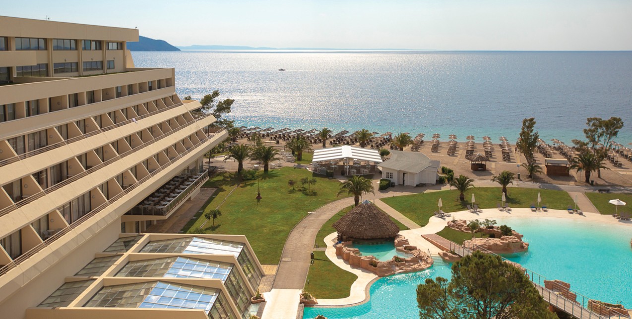 Μια ανάσα από τη Θεσσαλονίκη, αυτό το resort απογειώνει την έννοια της προσιτής πολυτέλειας 5*