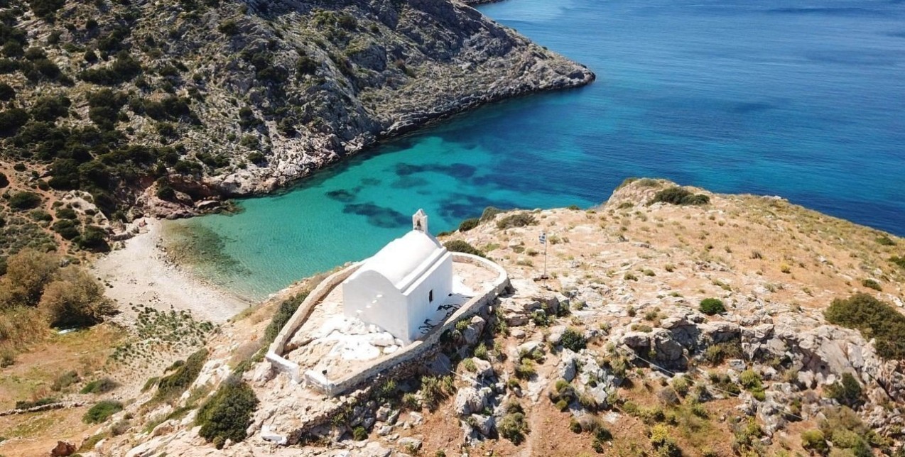 Τα πιο ιδιαίτερα έθιμα για τον εορτασμό του Πάσχα στα must-visit νησιά της Ελλάδας