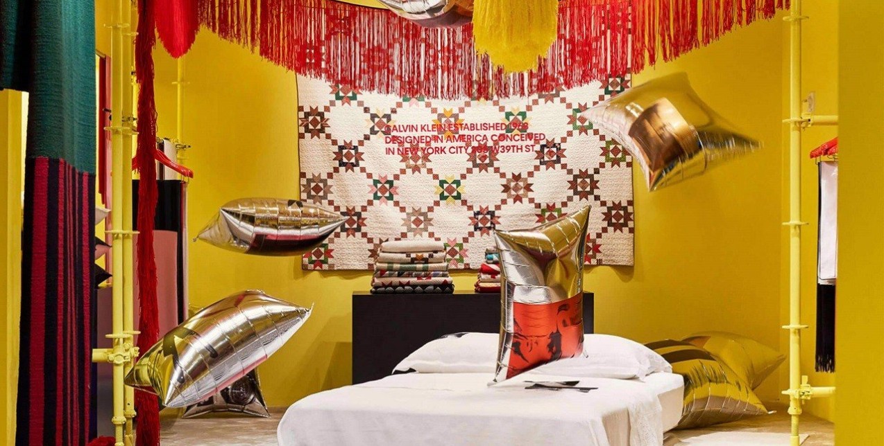 O οίκος Calvin Klein αποτίνει φόρο τιμής στον Andy Warhol 