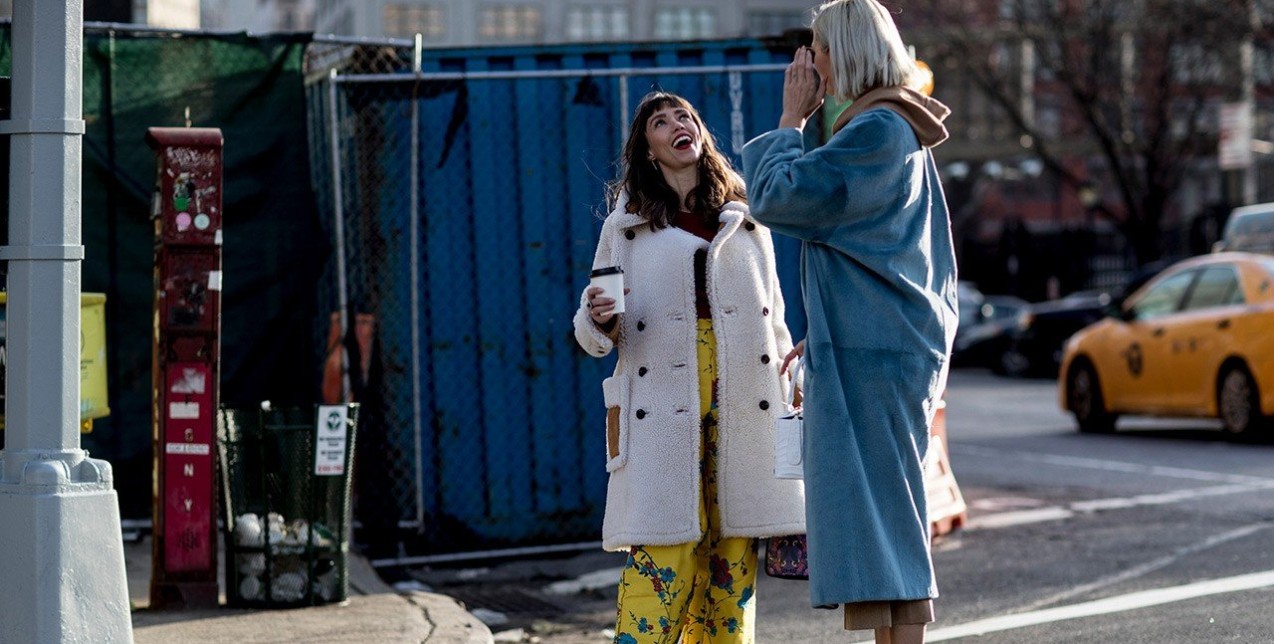 Έξυπνες συμβουλές για να φέρετε την άνοιξη στην ντουλάπα σας από τώρα