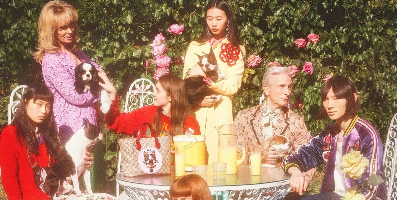 Οι τετράποδοι φίλοι ενώνουν τους οίκους Gucci, Louis Vuitton και Versace