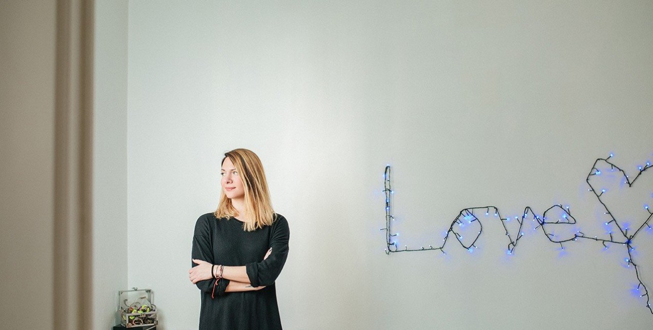 Στο σπίτι της Τίμης Μουφτόγλου μιλάμε για στιλ, lingerie secrets και μόδα