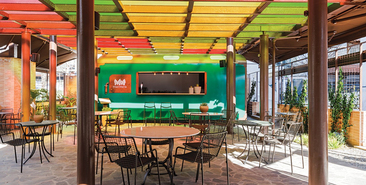 To νέο concept bar-restaurant της Θεσσαλονίκης είναι εμπνευσμένο από το τροπικό τοπίο του Αμαζονίου